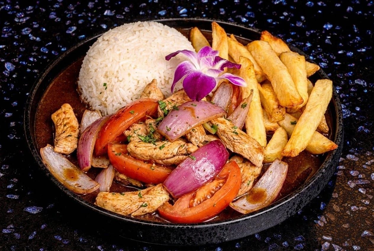 Lomo Saltado de Pollo