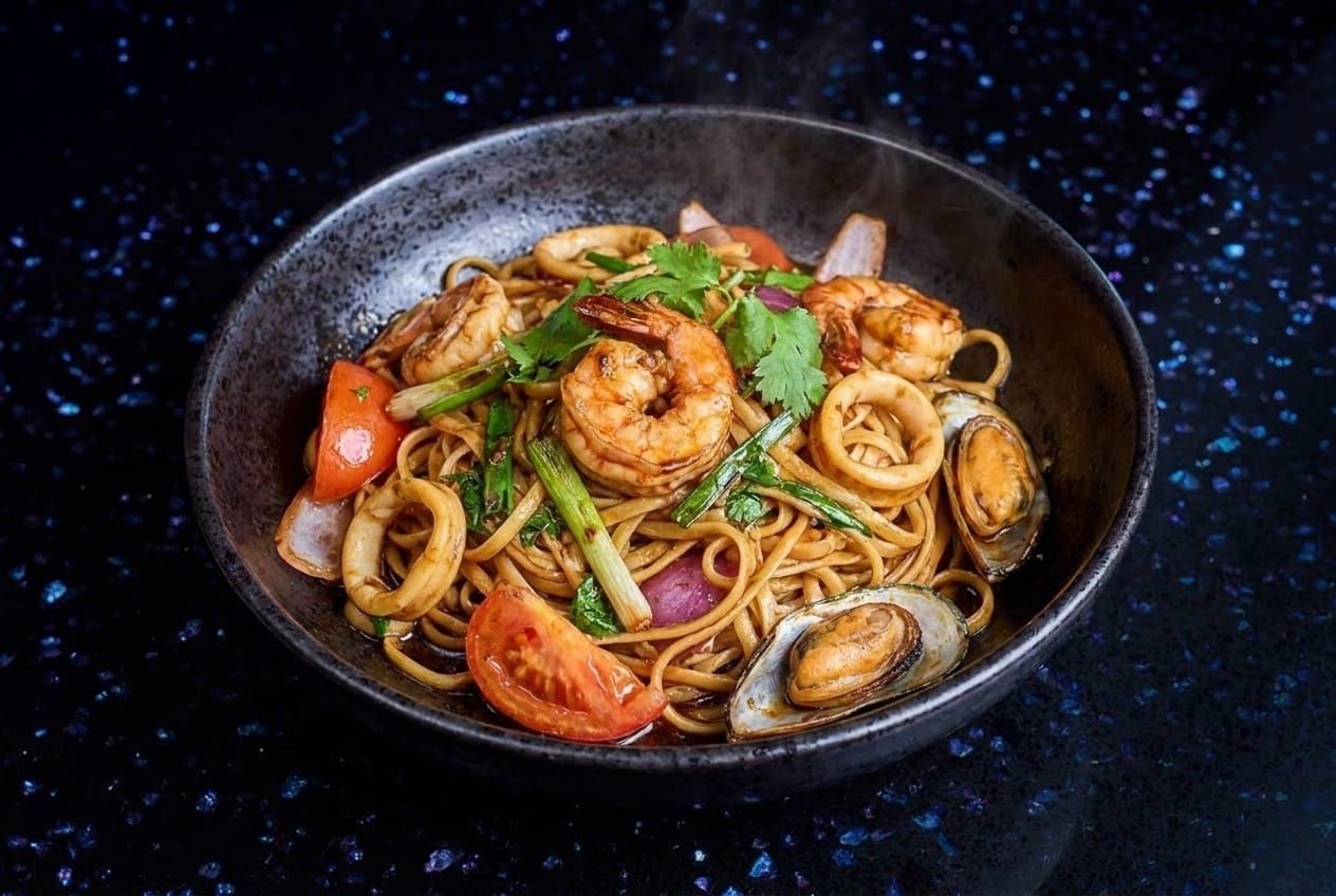 Stir-Fried Noodles with Seafood